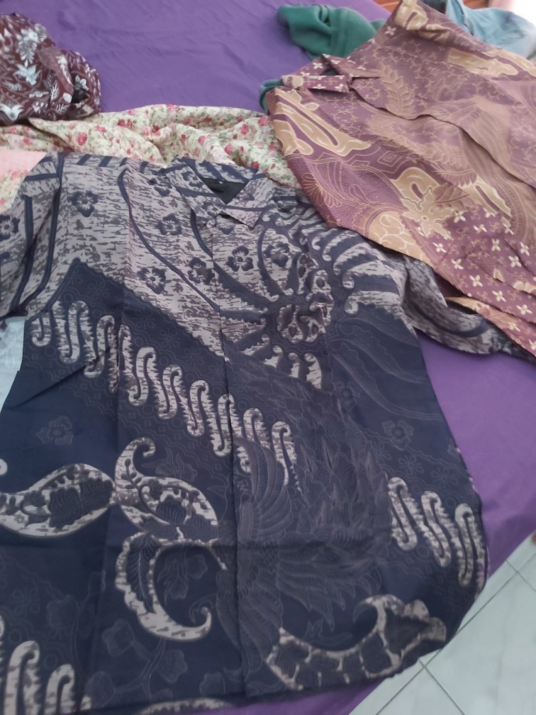 Peksi Navy Batik Pria Lengan Panjang Lapis Furing Batik Solo