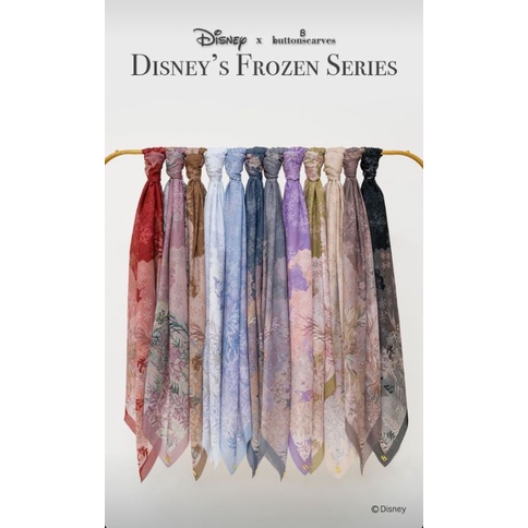 Disney's Frozen Buttonscarves in Black Buttonscarves x Disney's Frozen
