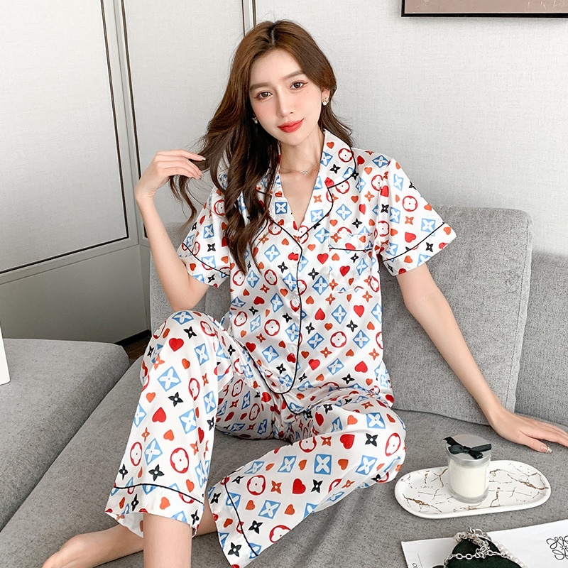 DC Piyama Satin Lengan Pendek Celana Panjang Import Quality-dc LV WHITE