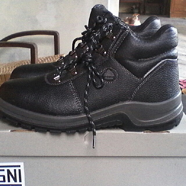 Sepatu Kerja Safety BATA Industrial DARWIN Black Original