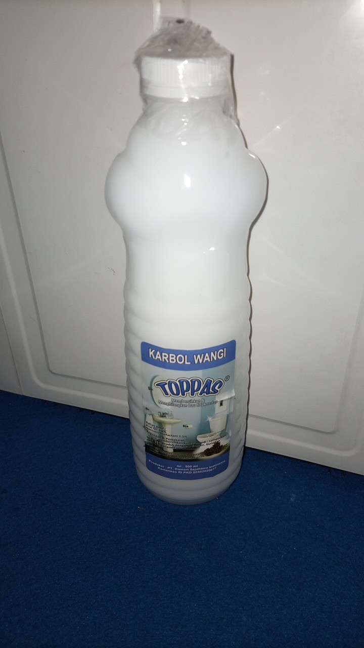Toppas Karbol Wangi Cemara 500ml