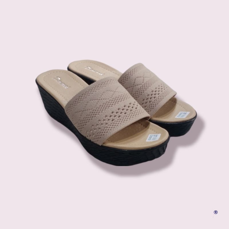 Sandal slop rajut cewek