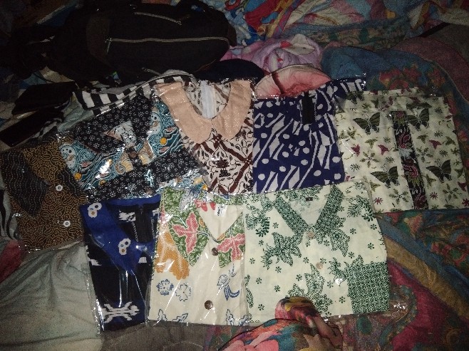 Blus Batik Anak Sekolah Atasan Batik Anak Putih Coklat Cantik Usia 4-12 Tahun Bahan Katun Halus