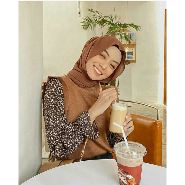 

ALMA BLOUSE ( tulis warna di note/pesan)