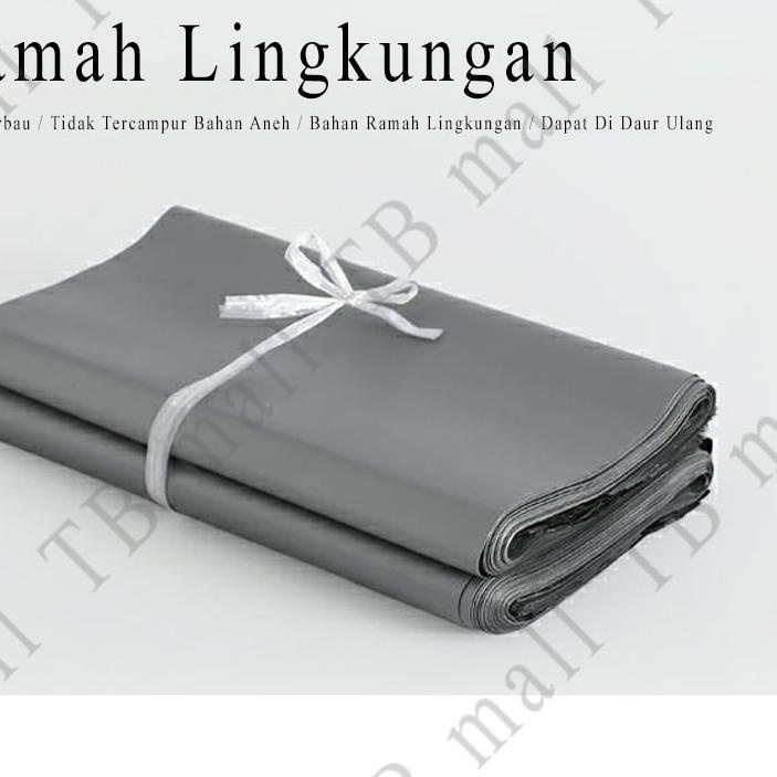 

Plastik Packing Polymailer LDPE Silver Glossy 20X30CM Isi 100Pcs Lem Perekat Tebal Online Shop