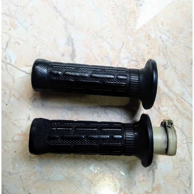 Karet Stang Handgrip Hanfat Hangrip Handfat Kanan Kiri Yamaha Alfa Ori Orisinil Original