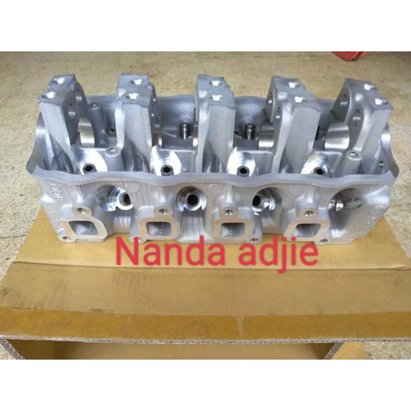 Cylinder head assy mobil suzuki Jimny Katana Carry 1.0 original