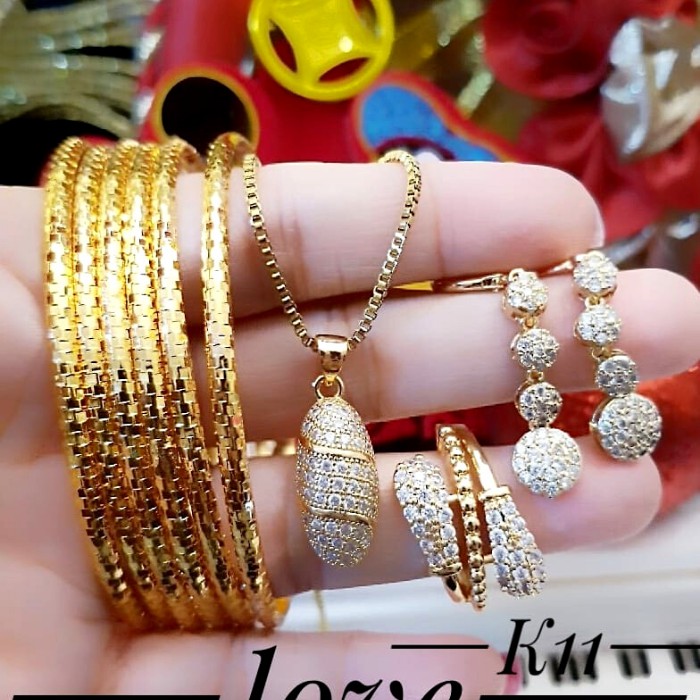 Perhiasan Titanium 1 set Q3
