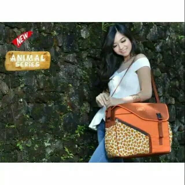 Tas Bayi Besar Snobby Saku + Alas Giraffe Animal Series TPT 1773