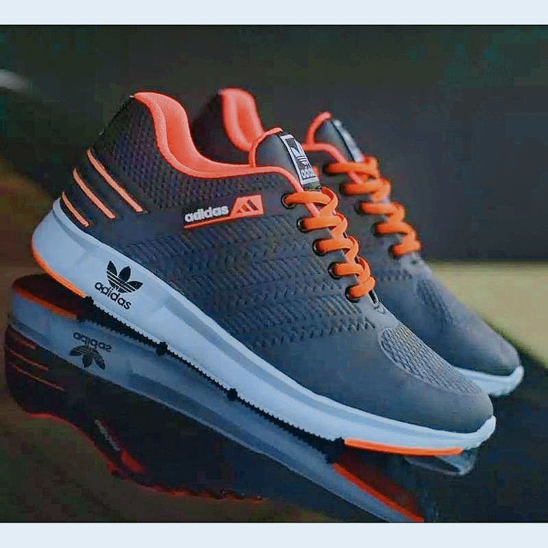 Upgrade - Sepatu Pria Wanita Logo Timbul Emboss - Sepatu line sneakers olahraga - sepatu sekolah-4