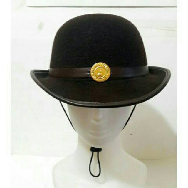 Topi Pramuka putri boni laken bludru halus model polwan