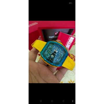 Expedition E 6782 kuning biru second HARGA NETT