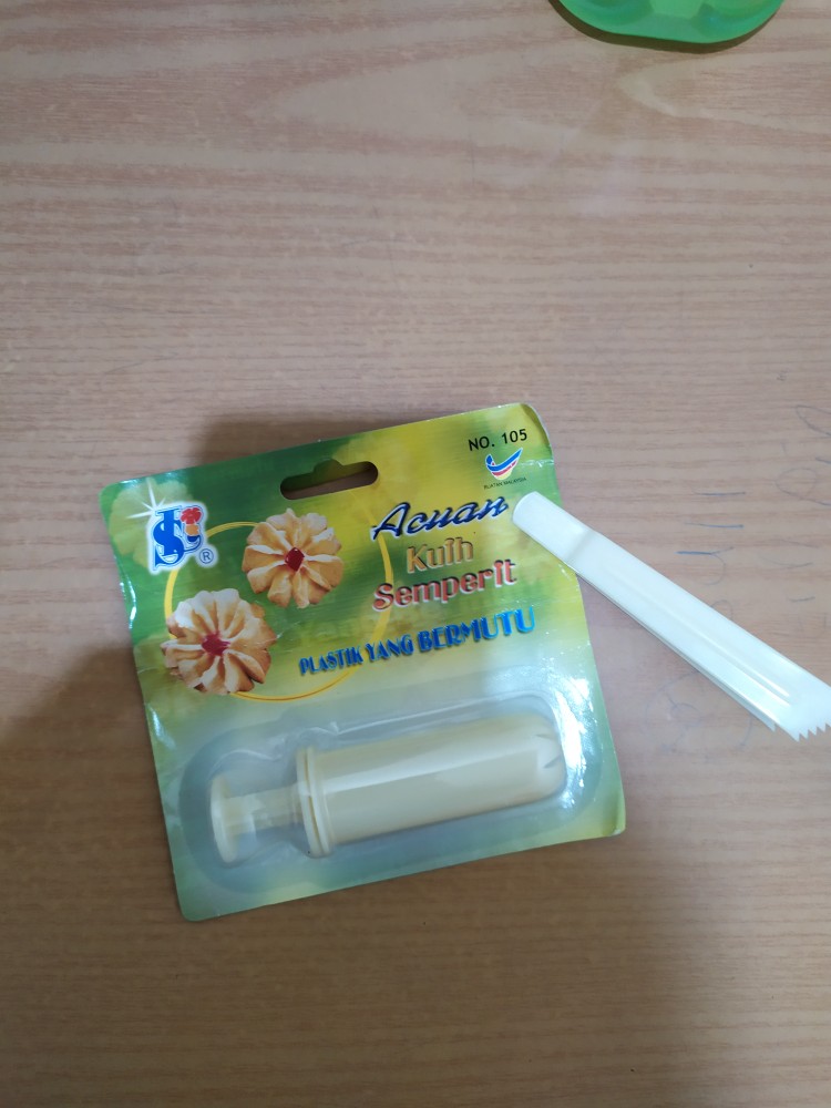 1 Pcs Jepit Plastik Bunga Nastar Malaysia