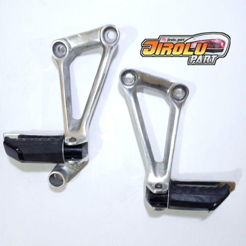 Footstep postep belakang CBR150R OLD K45 - Footstep postep Honda CBR