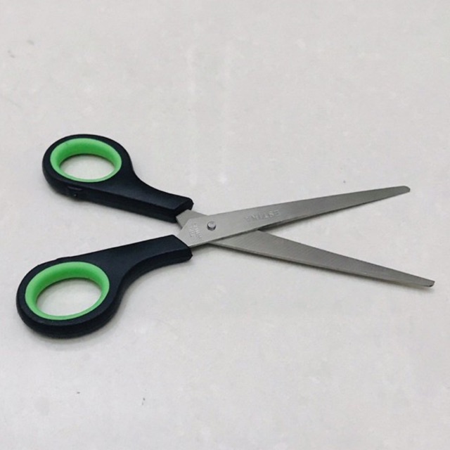 Gunting Kertas Besar Large Hitam Warna 5 inch 16 cm Estika Scissors