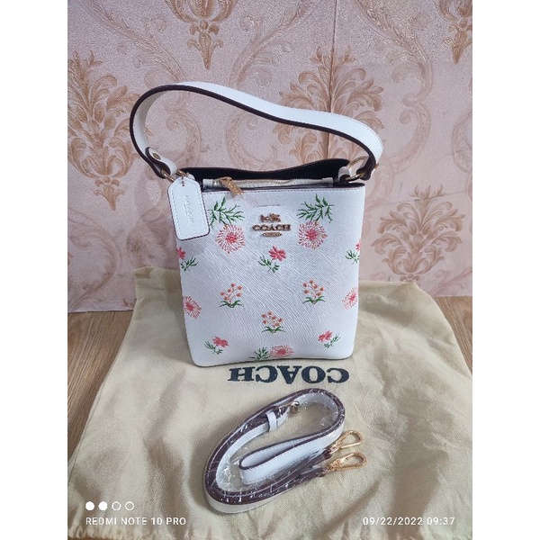 Coach coc bordir bucket flower bunga bordir bukan preloved
