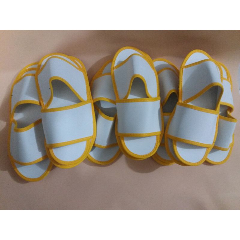 slippers #sandal lantai #sandal hotel# bahan sepon 4ml /list kuning