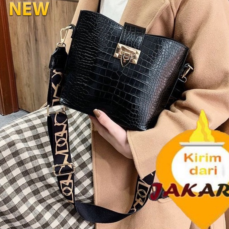 (2PC BISA IKG)GTBI99884963 New Arrival  !!!  Tas Selempang  Tas Wanita Import  Premium Terbaru