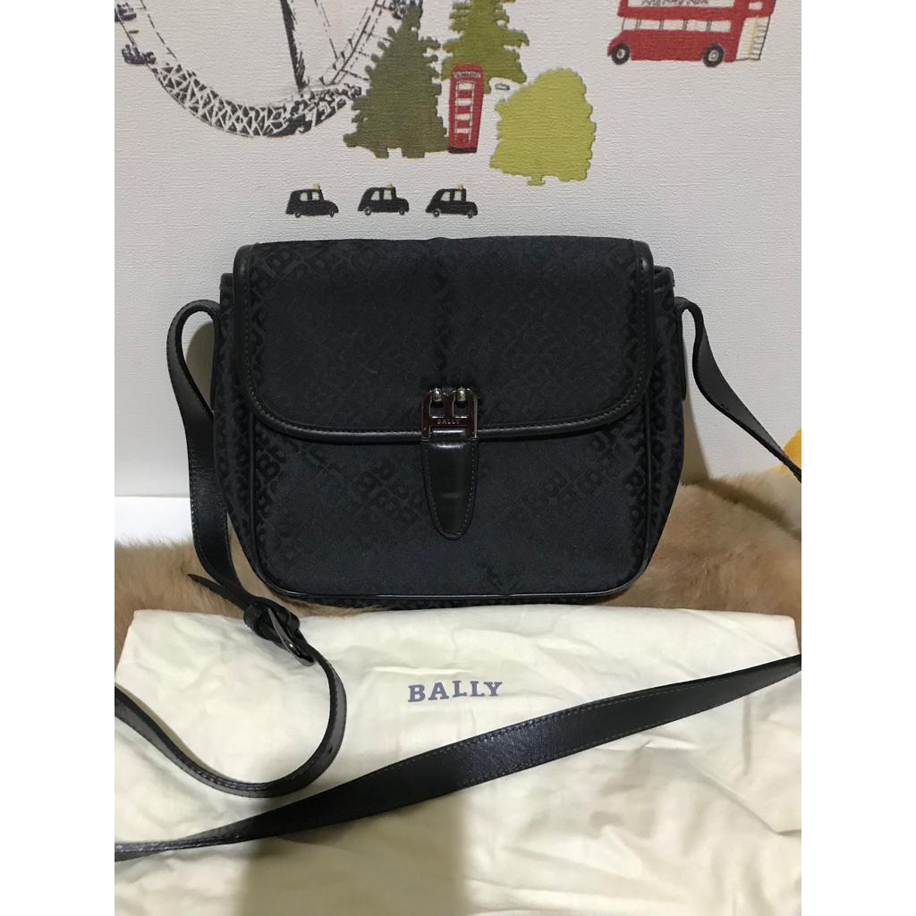 BALLY ORIGINAL PRELOVED SLING BAG WARNA HITAM