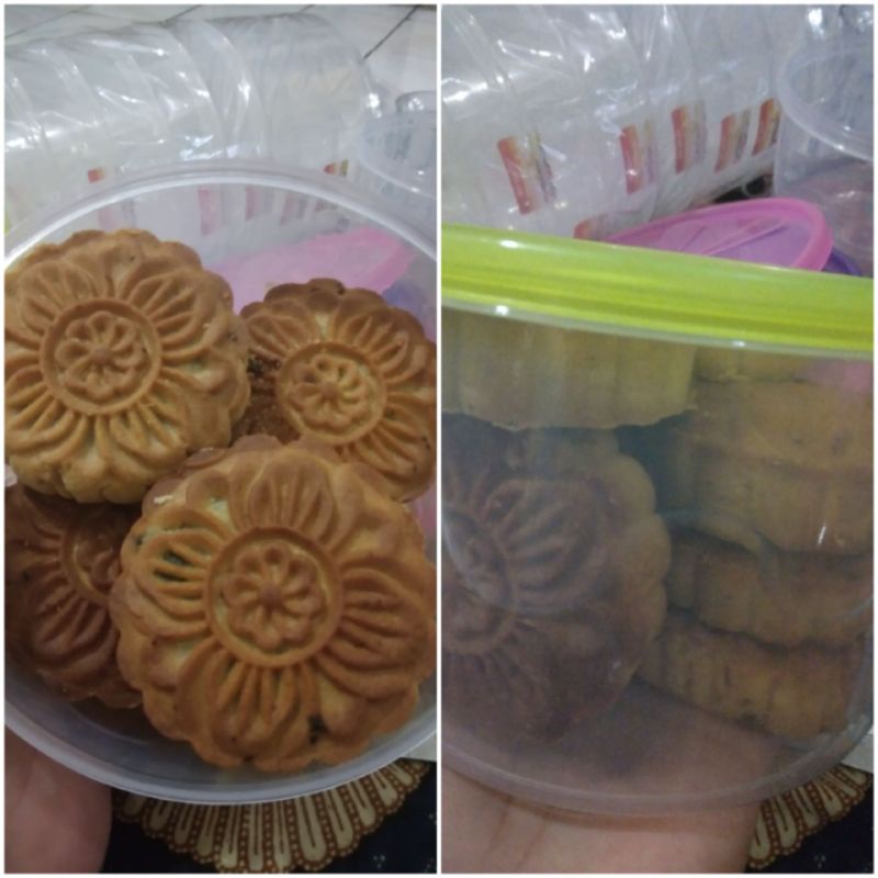 

mooncake kacang ijo kemasan toples isi 10