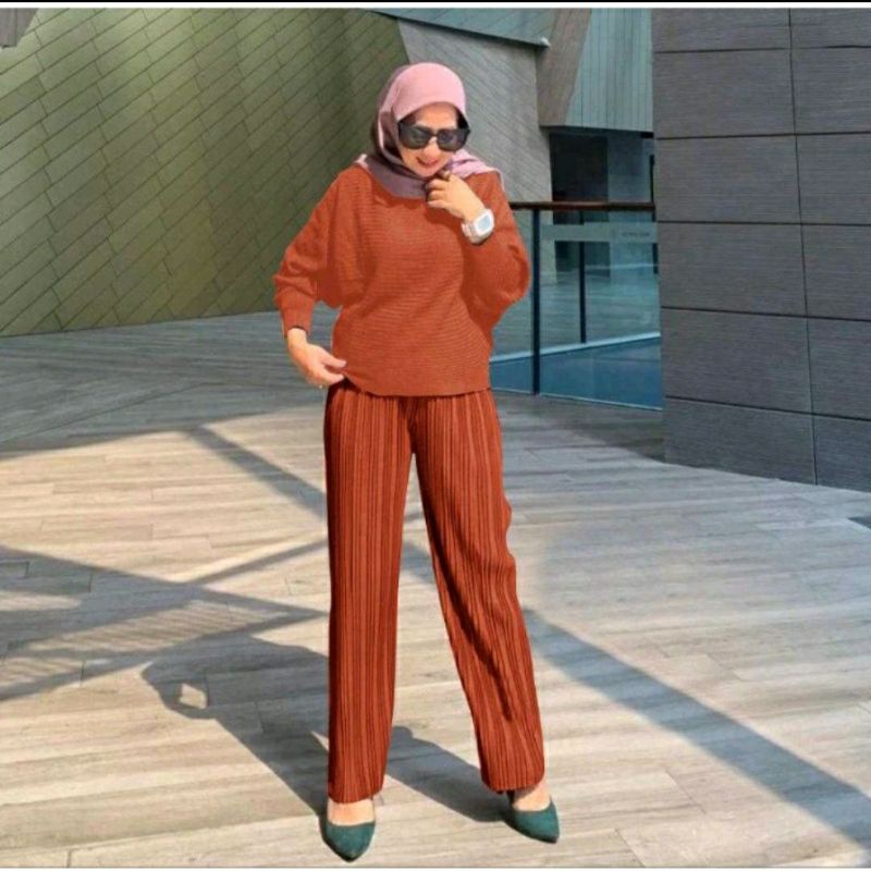 TERBARU NAMADA SET / SETELAN BAJU DAN CELANA WANITA/ SETELAN BAJU RAJUT LICRA KEKINIAN