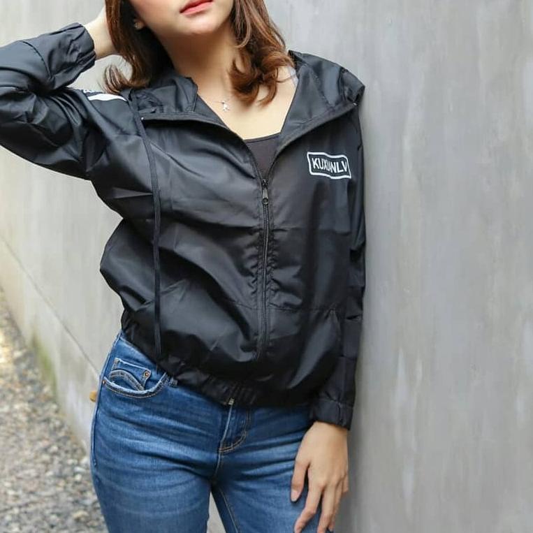Kuxu Jaket - Jaket Parasut Wanita