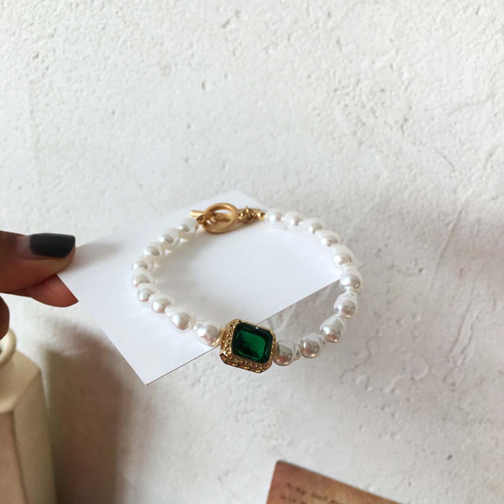 Needway  Fashion Collarbone Chain Elegant Pearl Bracelet Green Glass Necklace Small Fresh Korean Female Sweet Square Retro Choker