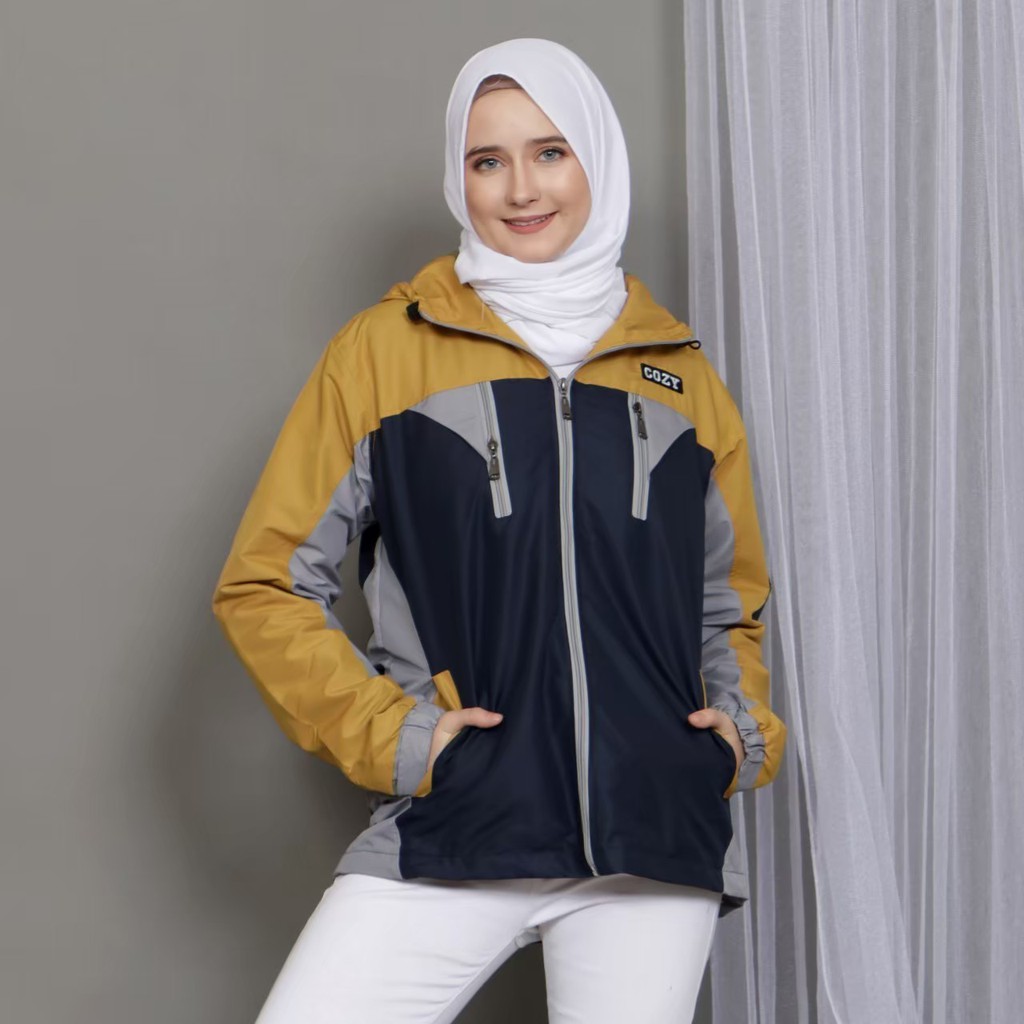 Jaket Parasut Wanita AMZ Cozy No Limit / Jaket gunung / Jaket Waterproof