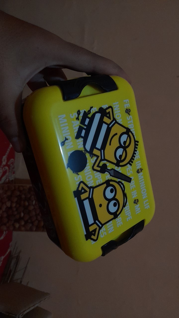 Technoplast Minion Despicable Me Lunch Box Sealware 700ml /kotak Makan