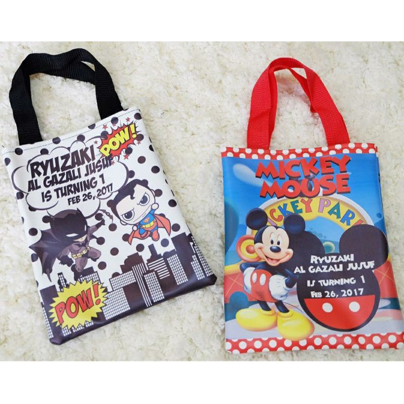 

Tas pipih/Hampers/Souvenir Ulang Tahun/Aqiqahan/Tasyukuran/goodie bag/khitanan/suvenir/tas ultah