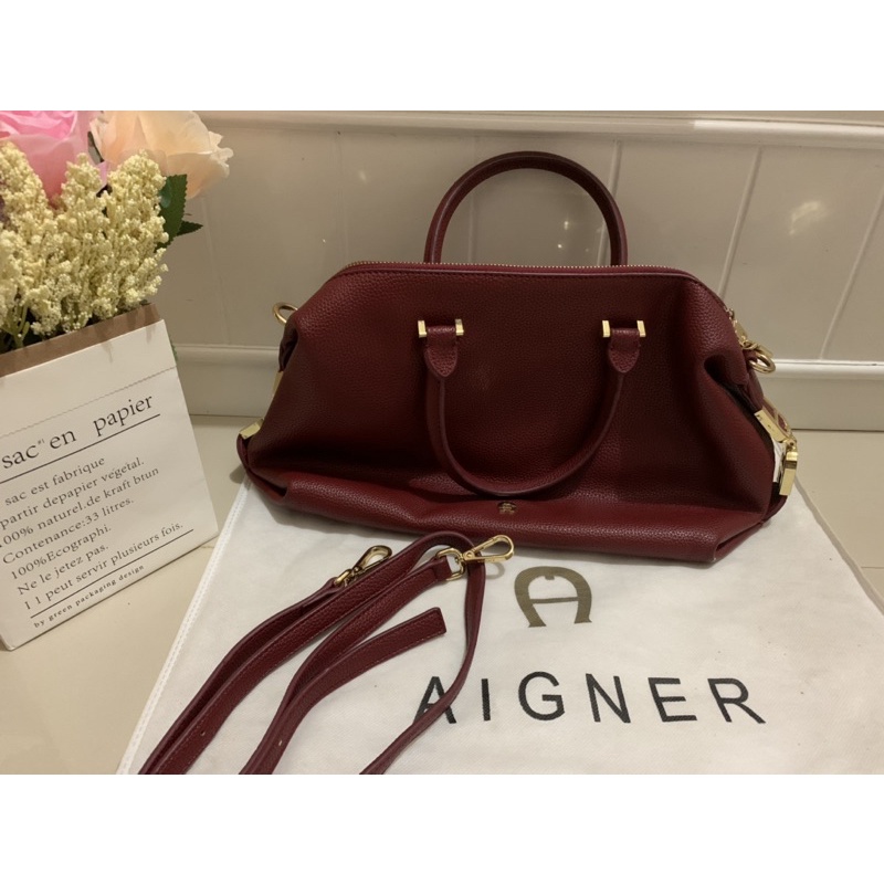 (Preloved) Tas Selempang Aigner