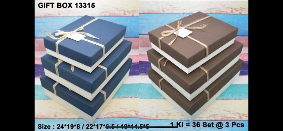 

Gift box set isi 3 box kado ukuran 23x17x8 & 21.5 x 16x 6.5 & 18 x 13 x4.5 cm dus hampers set import tebal