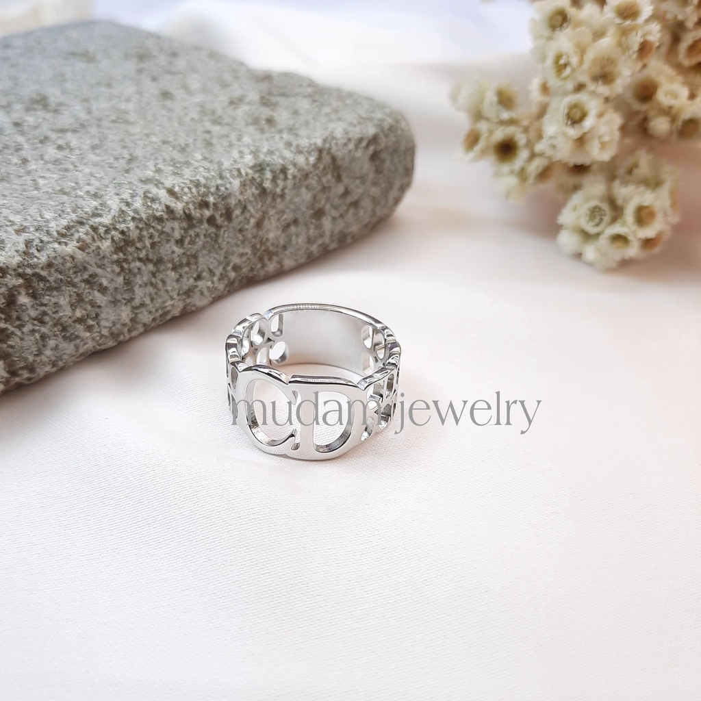 Cincin Titanium Lebar 5mm dan 8mm D Mewah dan Elegan Tersedia Warna Rose Gold, Gold dan Silver