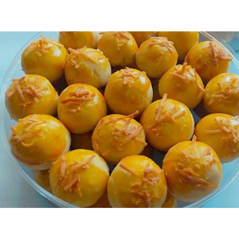 

NASTAR KEJU ISI SELAI NANAS lumer enak toples 250g