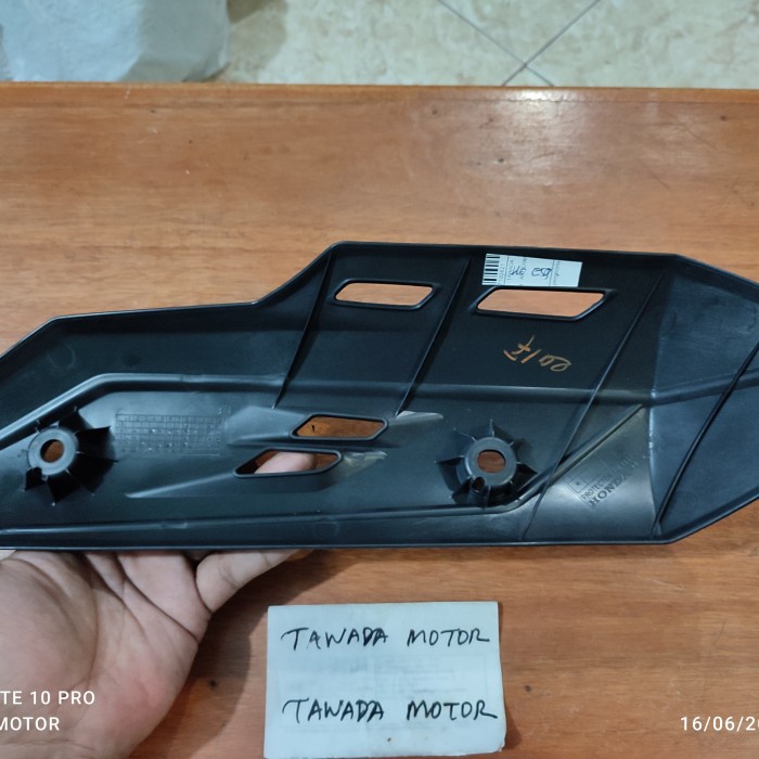 TUTUP KNALPOT HONDA VARIO 110 FI LED K46F 2015-2019