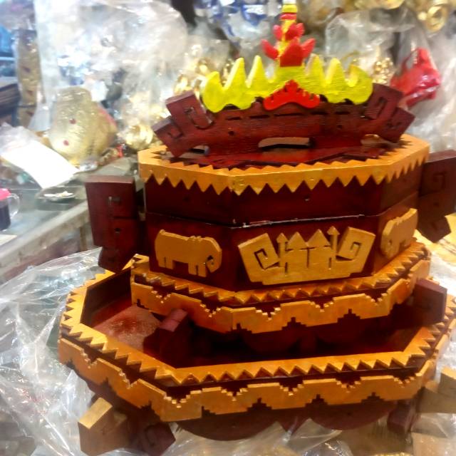 Tepak sirih tari sembah lampung