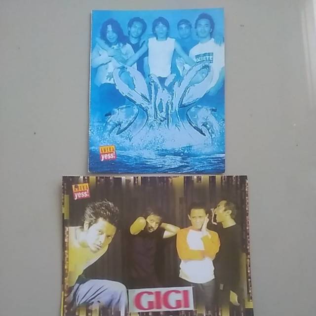 

Kartu pos koleksi Slank dan GIGI