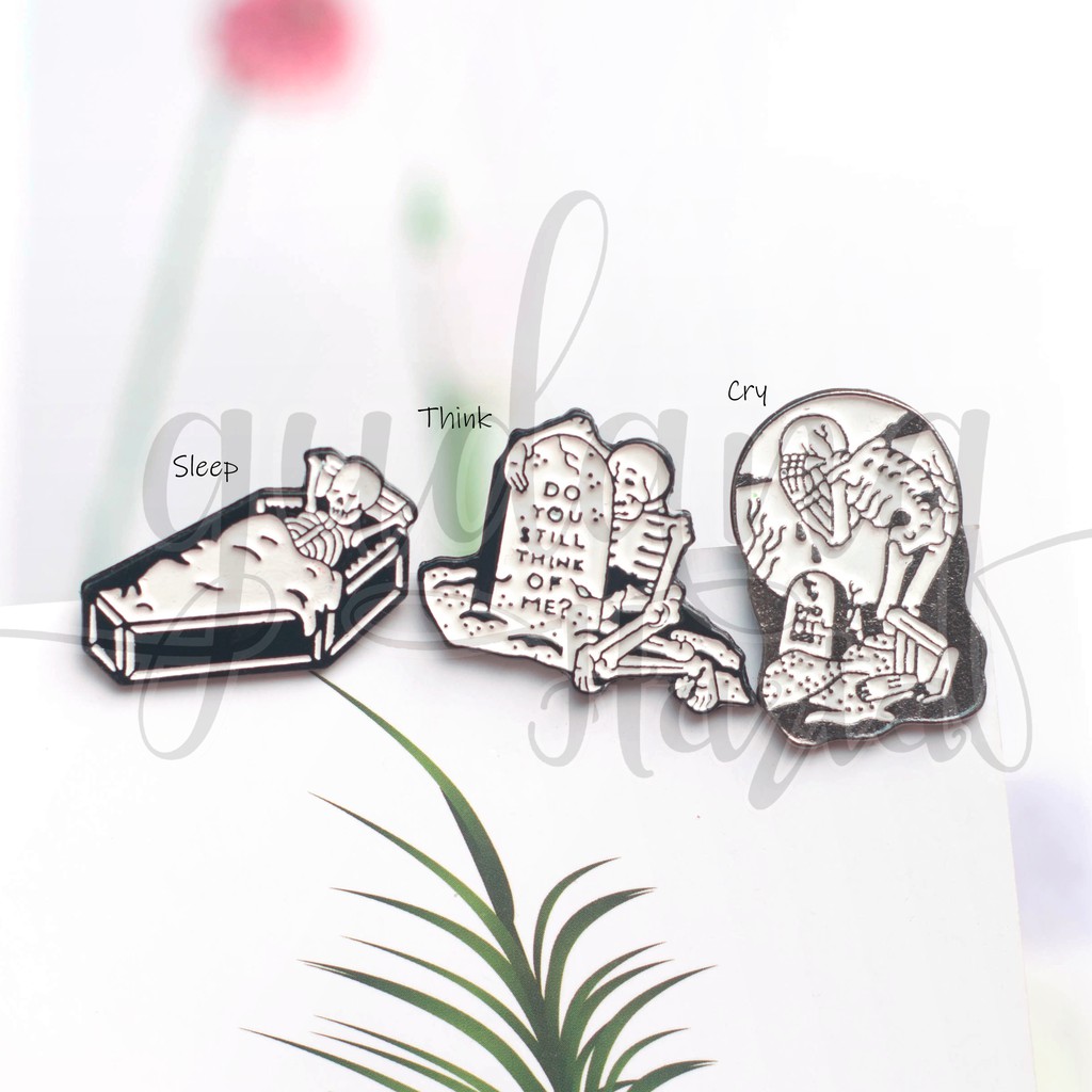 Pin Gothic Skeleton Tengkorak Bros Tas Lucu Unik GH 208191