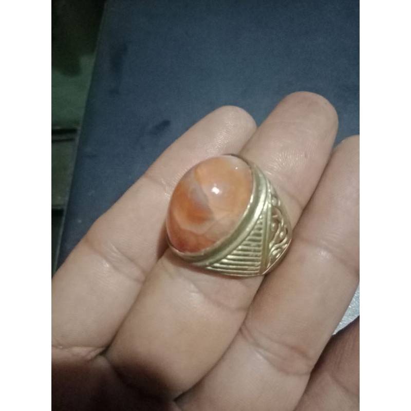 

kinyang madu/agate