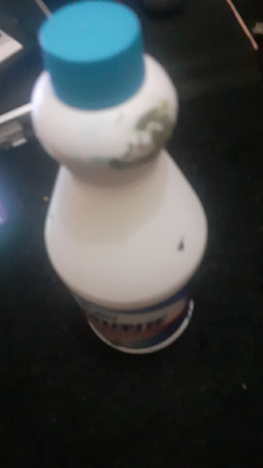 Soklin Pemutih Pakaian Botol 1 Liter