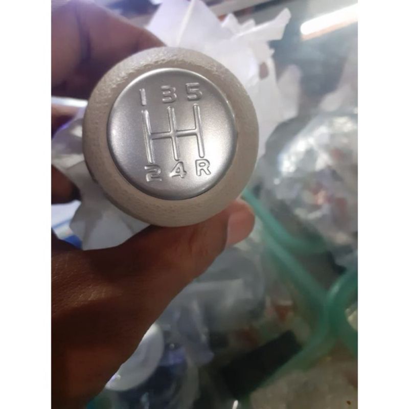 shift knob perseneling Suzuki Ertiga diesel