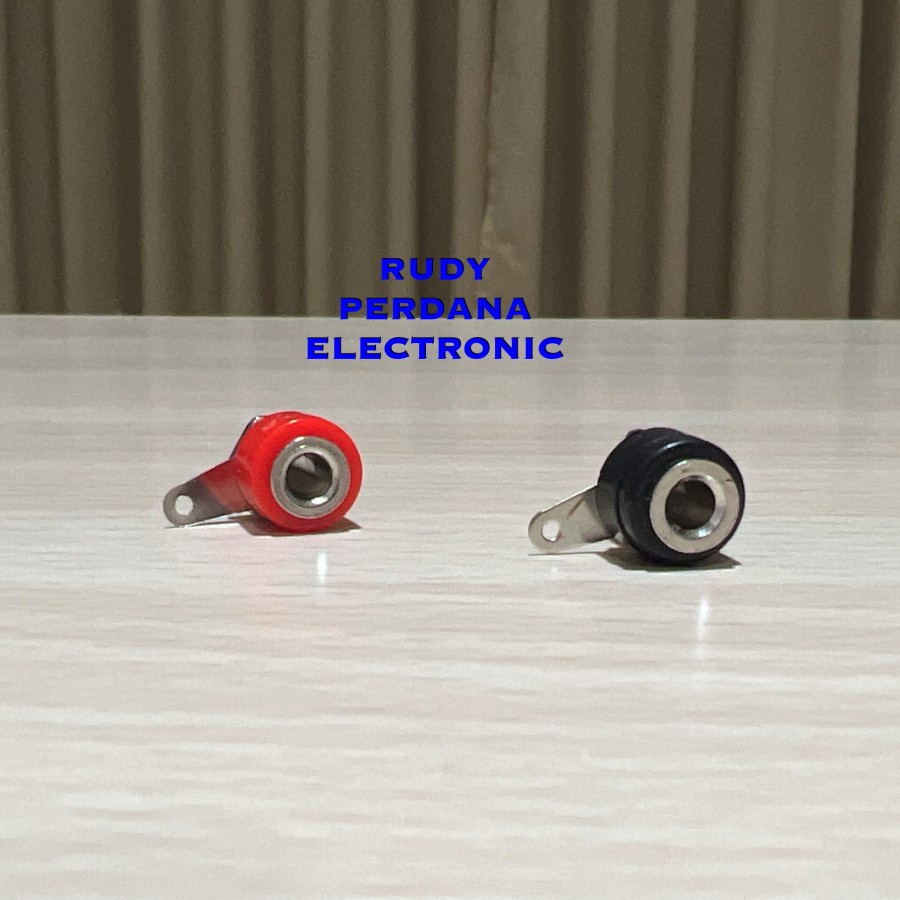 STEKER BUSH SOCKET SOKET BANANA FEMALE CEWE 4 MM MERAH HITAM