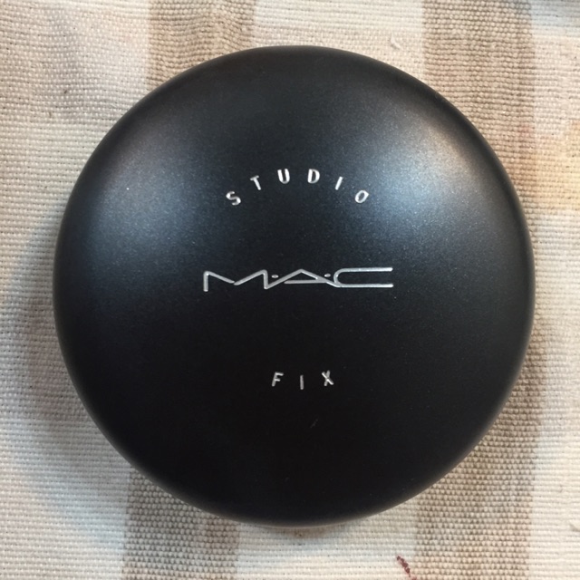 MAC STUDIO FIX POWDER NC 40