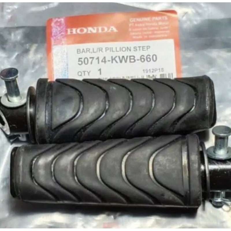 KARET FOOTSTEP BELAKANG HONDA REVO ABSOLUTE / BLADE / SUPRA 125 / BEAT