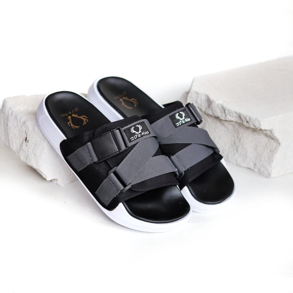 PANDEMIC GREY ORIGINAL x KOJO Sandal Casual Hitam Abu-Abu Pria Sendal Slide Jalan Santai Harian Slippers Hangout Main Lebaran Slop Selop Karet Anti Slip Premium Slip On Remaja Dewasa Flip Flop Kerja Formal Sport S1 Footwear Keren Terbaru Kekinian Branded