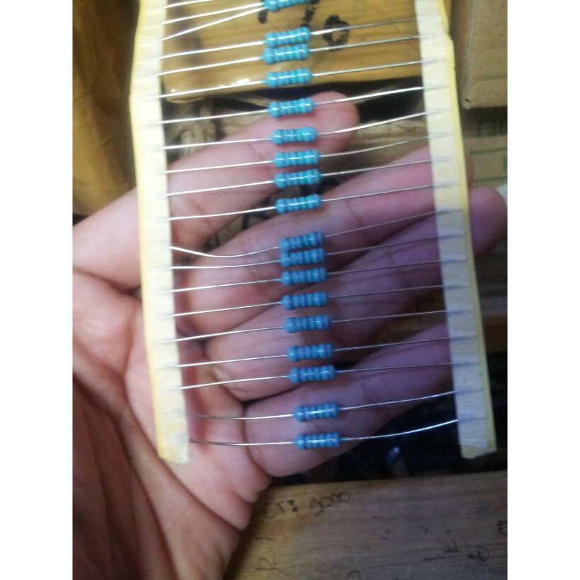 resistor 1/2w taiwan semua ukuran ada bikin di catatan aja