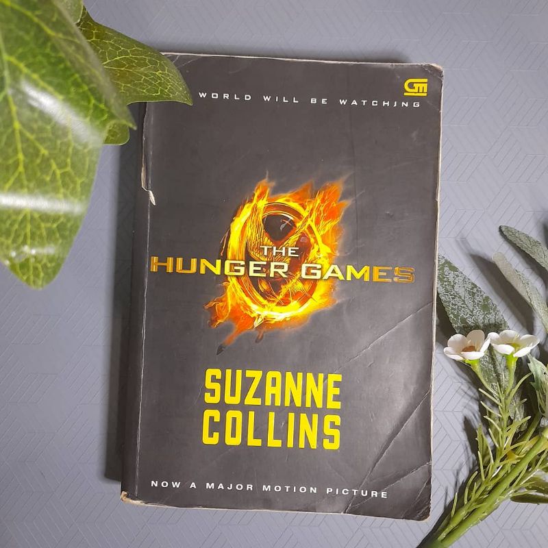 

Novel Bekas 10 Ribuan " The Hunger Games