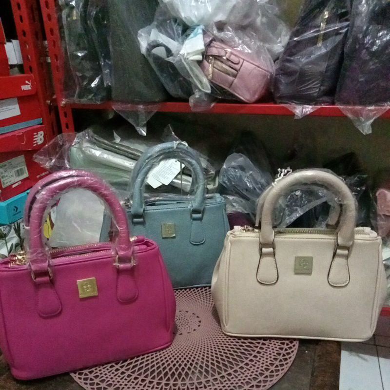 Promesa mini by Les Catino