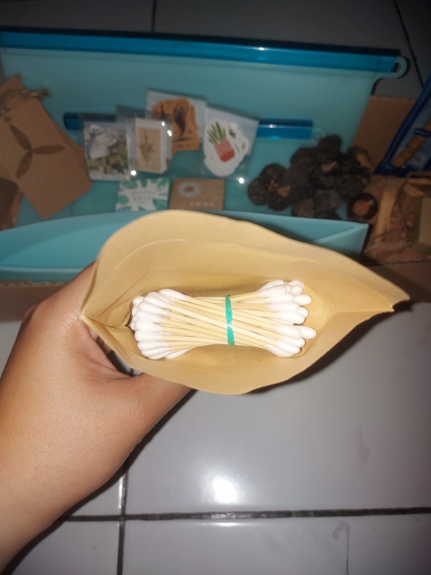 Cotton Bud Kayu/ Bamboo Cotton Swab. Pengiriman Menggunakan Tin Kaleng, Tersedia Kemasan Refill