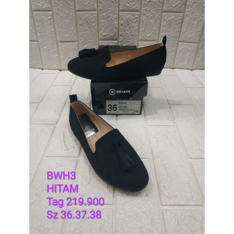 SEPATU NEVADA